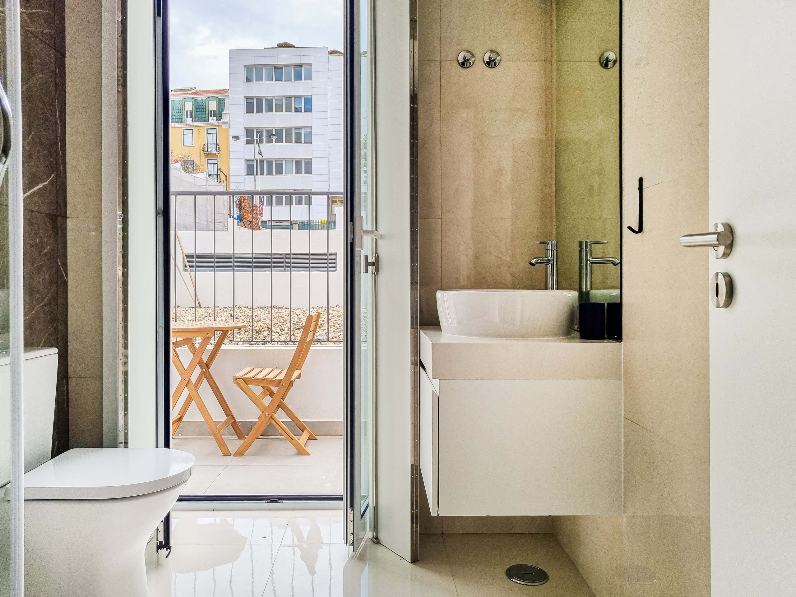 Lisboa, Lisbon, 1150-287, PT, 3 Bedrooms Bedrooms, ,3 BathroomsBathrooms,Residential,For Sale,1793124