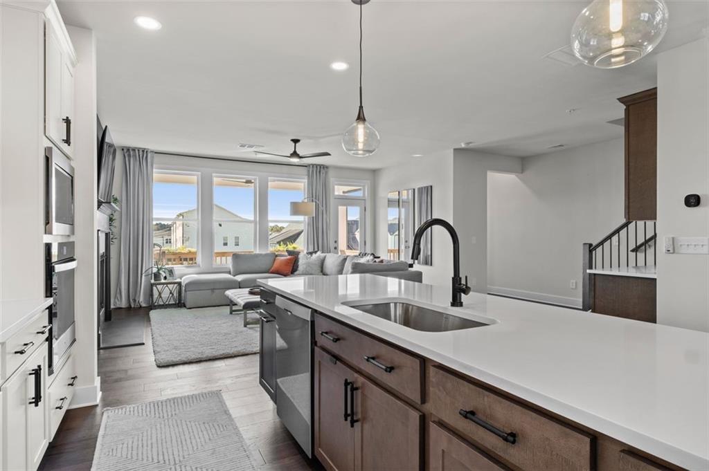 Cumming, Georgia, 30041, United States, 3 Bedrooms Bedrooms, ,4 BathroomsBathrooms,Residential,For Sale,1991085