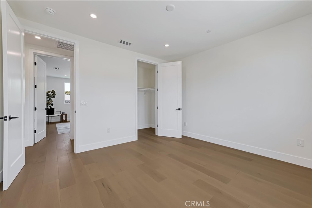 Sylmar, California, 91342, United States, 5 Bedrooms Bedrooms, ,3 BathroomsBathrooms,Residential,For Sale,1928478