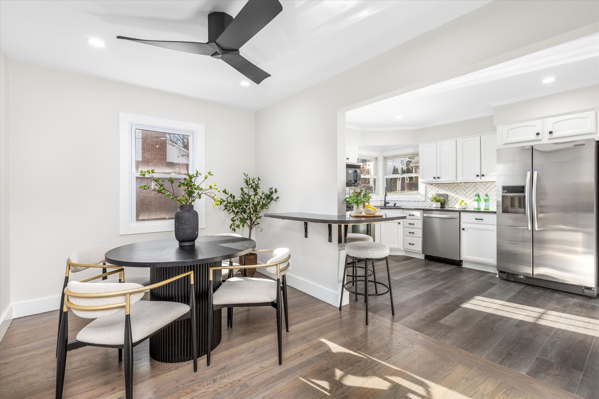 Clifton, New Jersey, 07014, United States, 4 Bedrooms Bedrooms, ,2 BathroomsBathrooms,Residential,For Sale,2005984