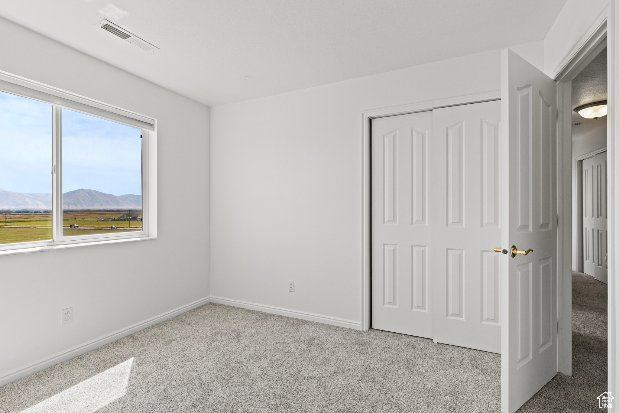 Mendon, Utah, 84325, United States, 7 Bedrooms Bedrooms, ,4 BathroomsBathrooms,Residential,For Sale,1977990