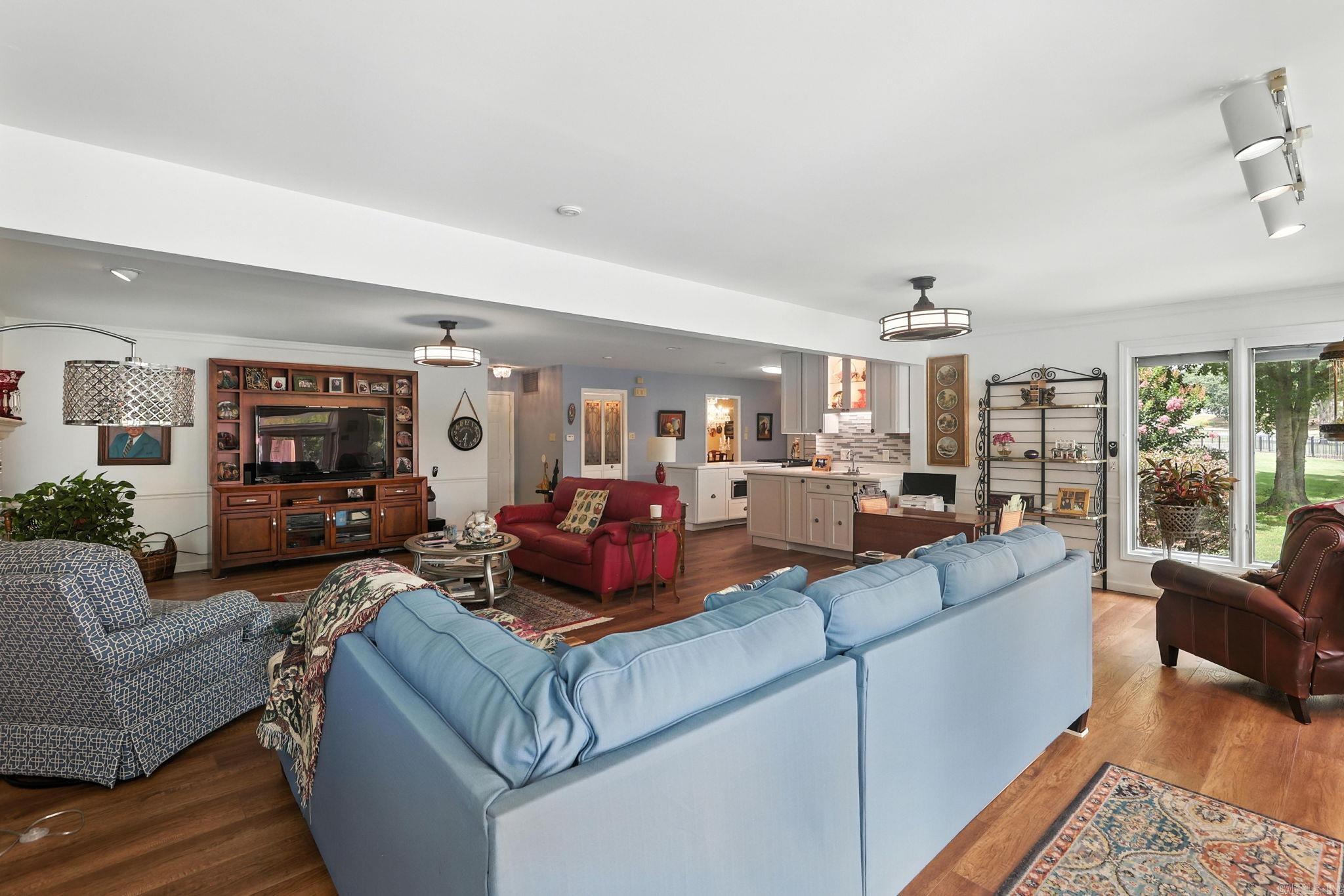 Little Rock, Arkansas, 72223, United States, 3 Bedrooms Bedrooms, ,3 BathroomsBathrooms,Residential,For Sale,1968786