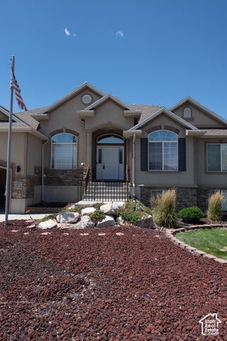 Hooper, Utah, 84315, United States, 4 Bedrooms Bedrooms, ,3 BathroomsBathrooms,Residential,For Sale,1904252