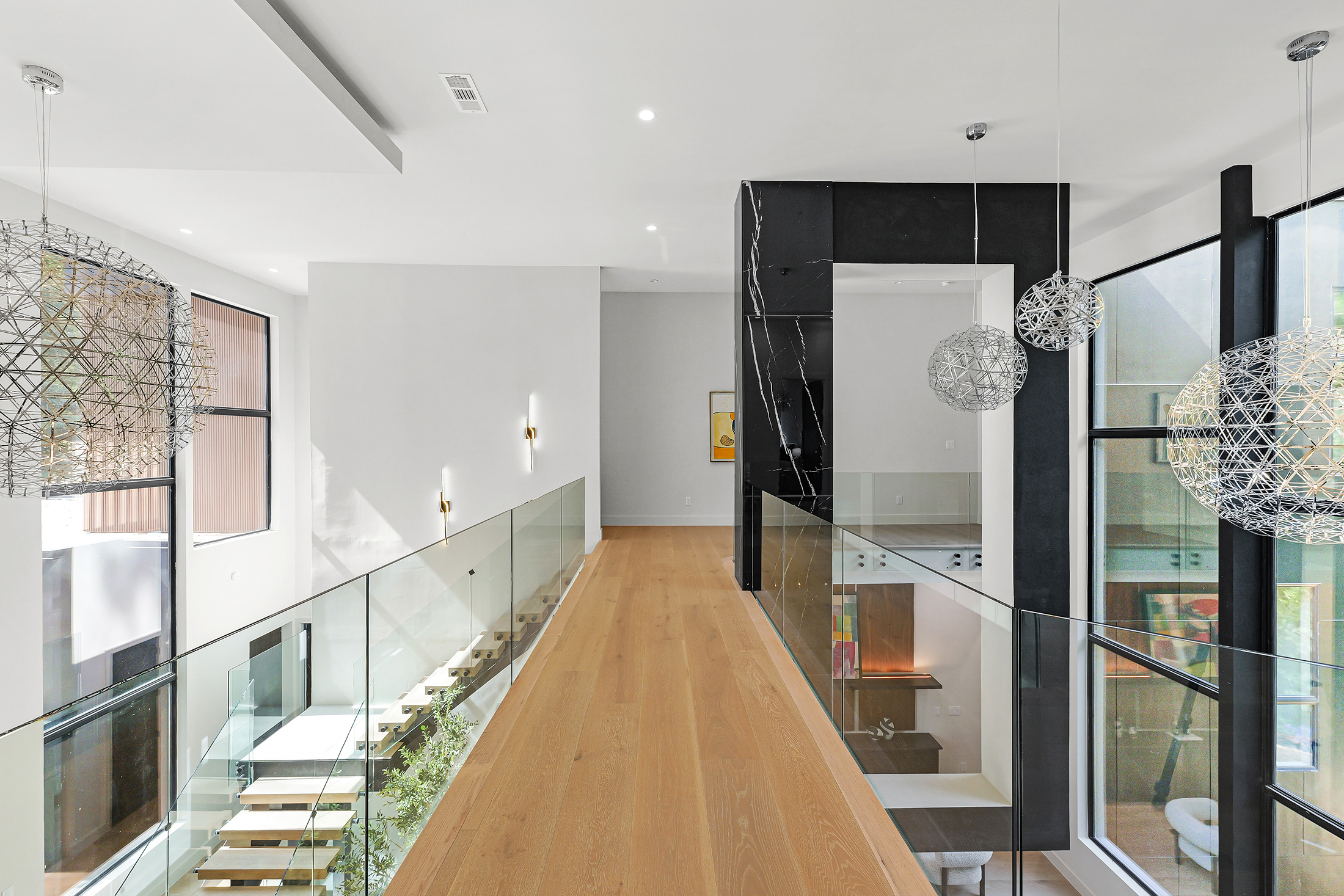  Exceptional Design Meets Everyday Living - 物件實景