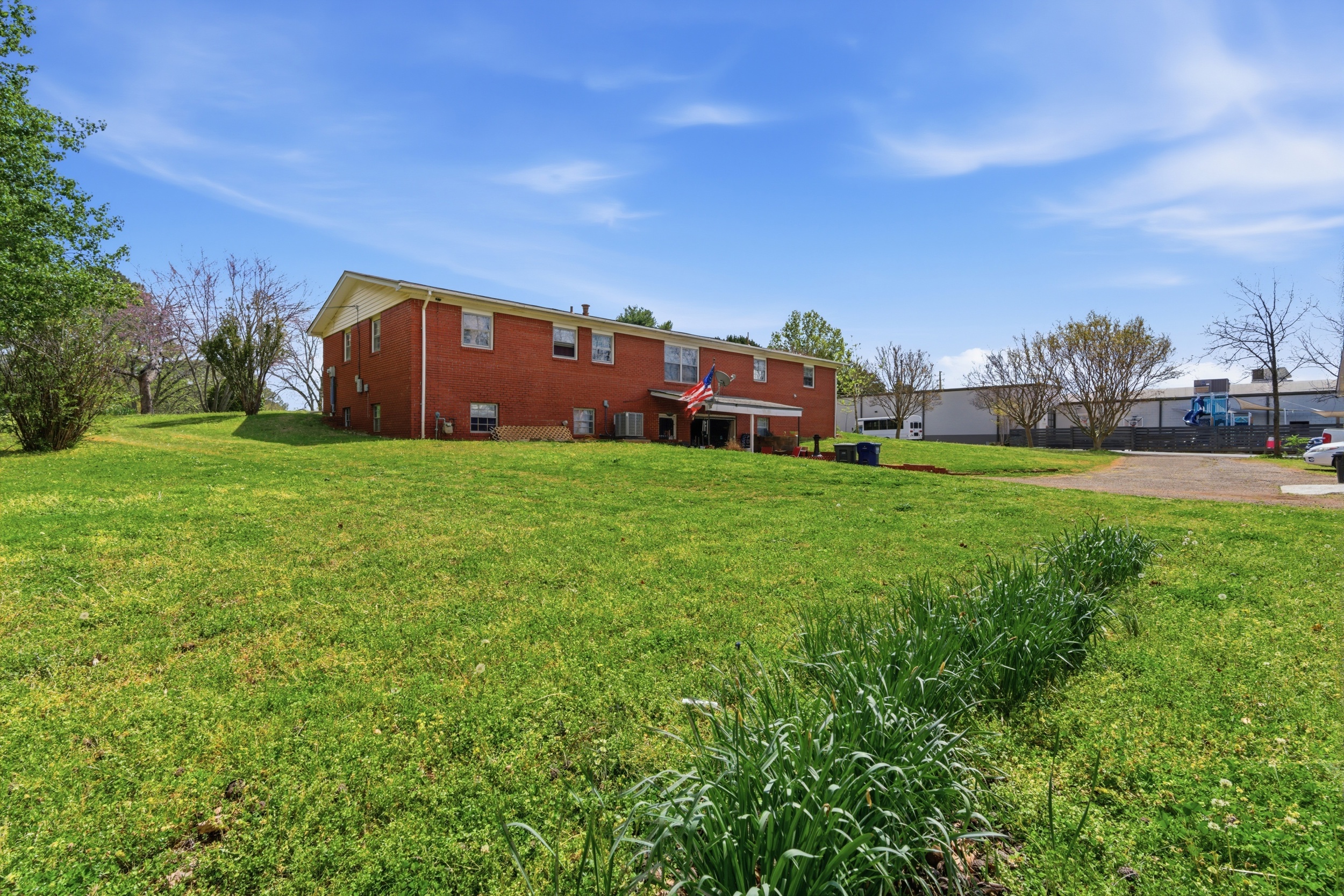  601 Walton Drive - 物件實景