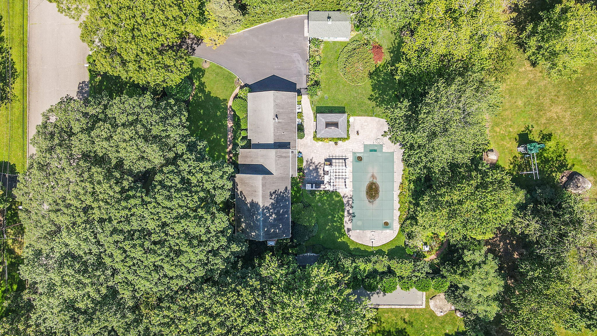 Mount Sinai, New York, 11766, United States, 4 Bedrooms Bedrooms, ,3 BathroomsBathrooms,Residential,For Sale,1924395