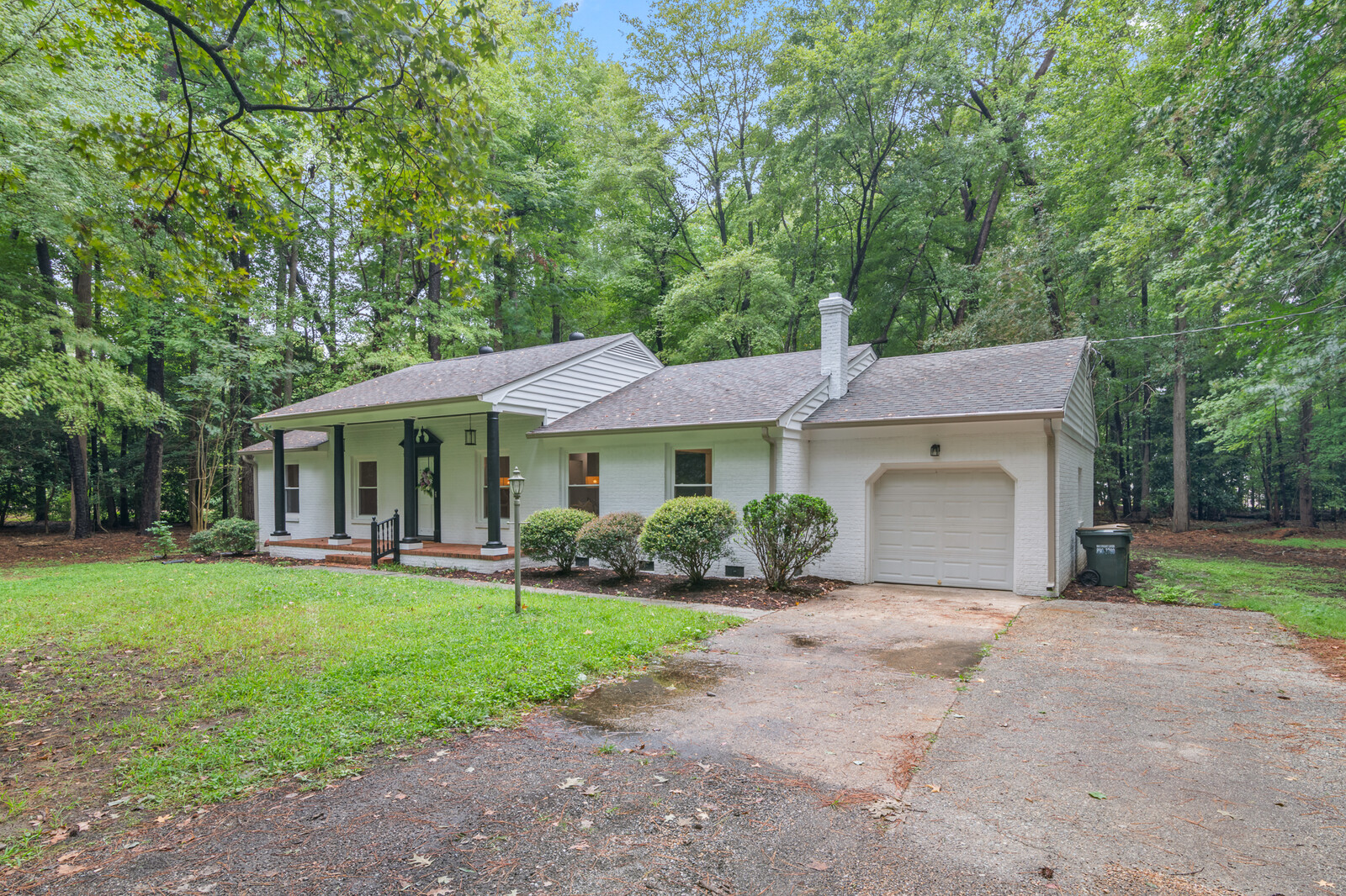 Yorktown, Virginia, 236923604, United States, 3 Bedrooms Bedrooms, ,2 BathroomsBathrooms,Residential,For Sale,1983250