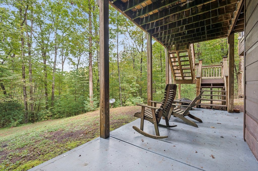 Ellijay, Georgia, 30540, United States, 3 Bedrooms Bedrooms, ,4 BathroomsBathrooms,Residential,For Sale,1952402