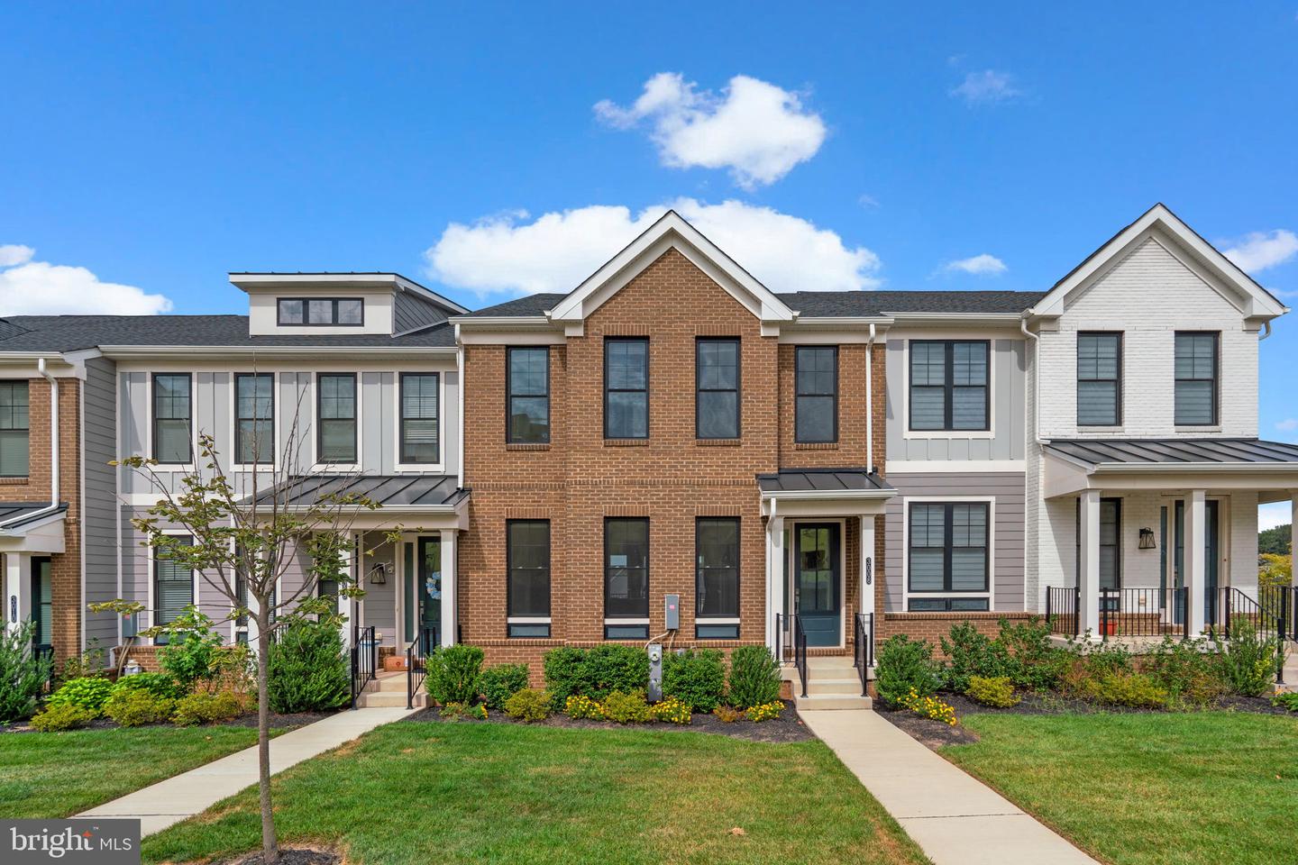 Ellicott City, Maryland, 21042, United States, 3 Bedrooms Bedrooms, ,4 BathroomsBathrooms,Residential,For Sale,1933185