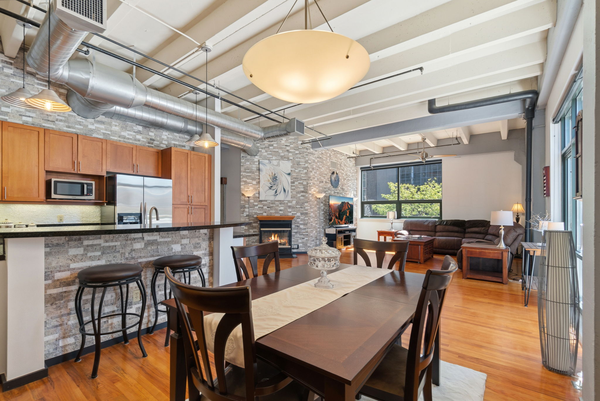  4th floor corner loft with historic character in LoDo - 物件實景