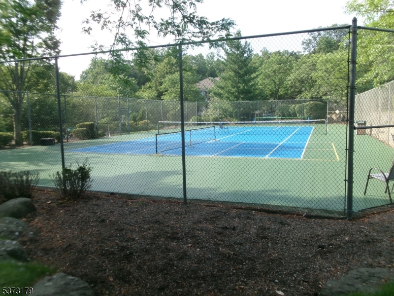 Wayne Twp., New Jersey, 07470, United States, 2 Bedrooms Bedrooms, ,2 BathroomsBathrooms,Residential,For Sale,1970716