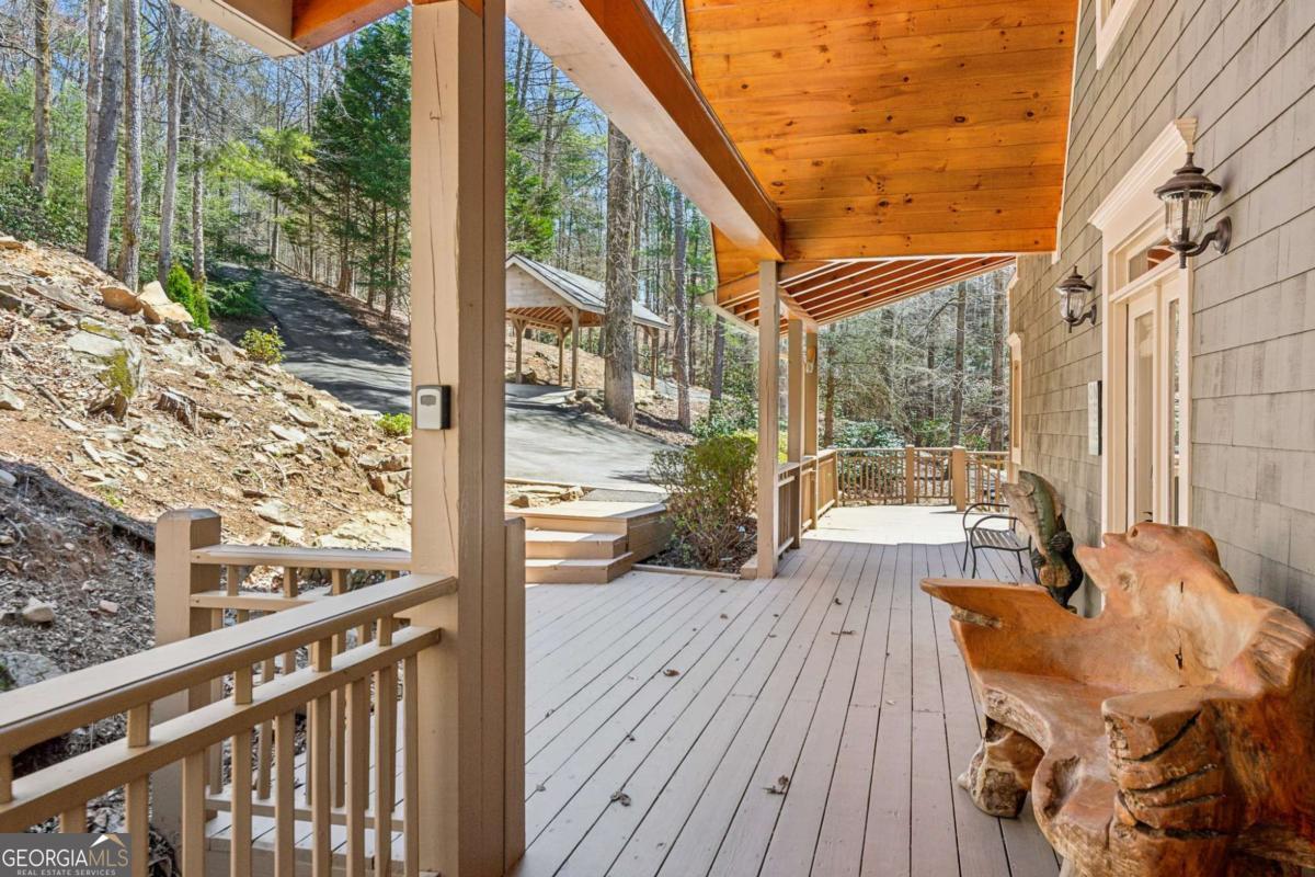 Ellijay, Georgia, 30536, United States, 5 Bedrooms Bedrooms, ,4 BathroomsBathrooms,Residential,For Sale,1880037