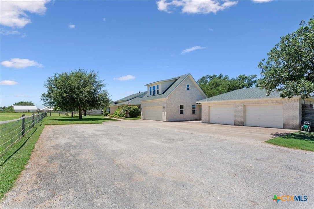 Salado, Texas, 76571, United States, 4 Bedrooms Bedrooms, ,4 BathroomsBathrooms,Residential,For Sale,1904287