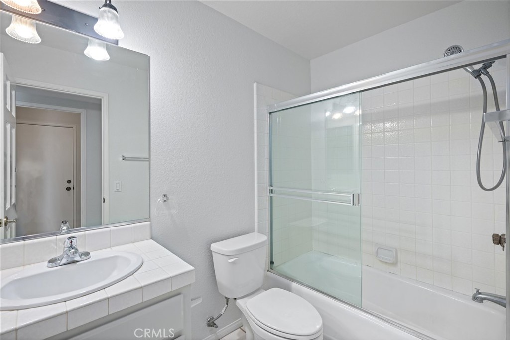 Yucaipa, California, 92399, United States, 4 Bedrooms Bedrooms, ,3 BathroomsBathrooms,Residential,For Sale,1882813