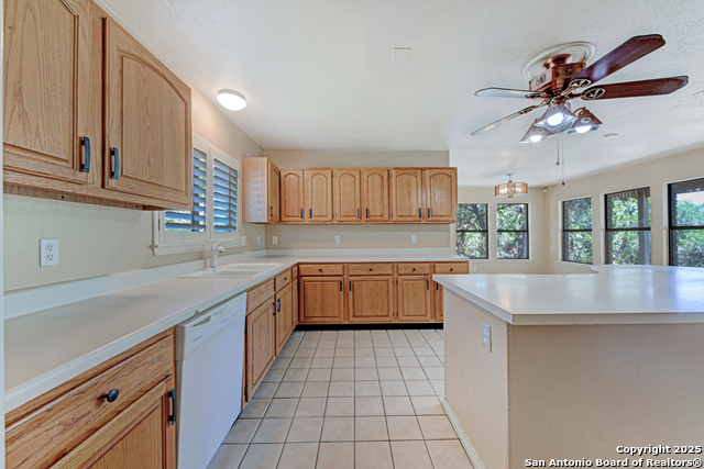 San Antonio, Texas, 78259, United States, 4 Bedrooms Bedrooms, ,3 BathroomsBathrooms,Residential,For Sale,1925604