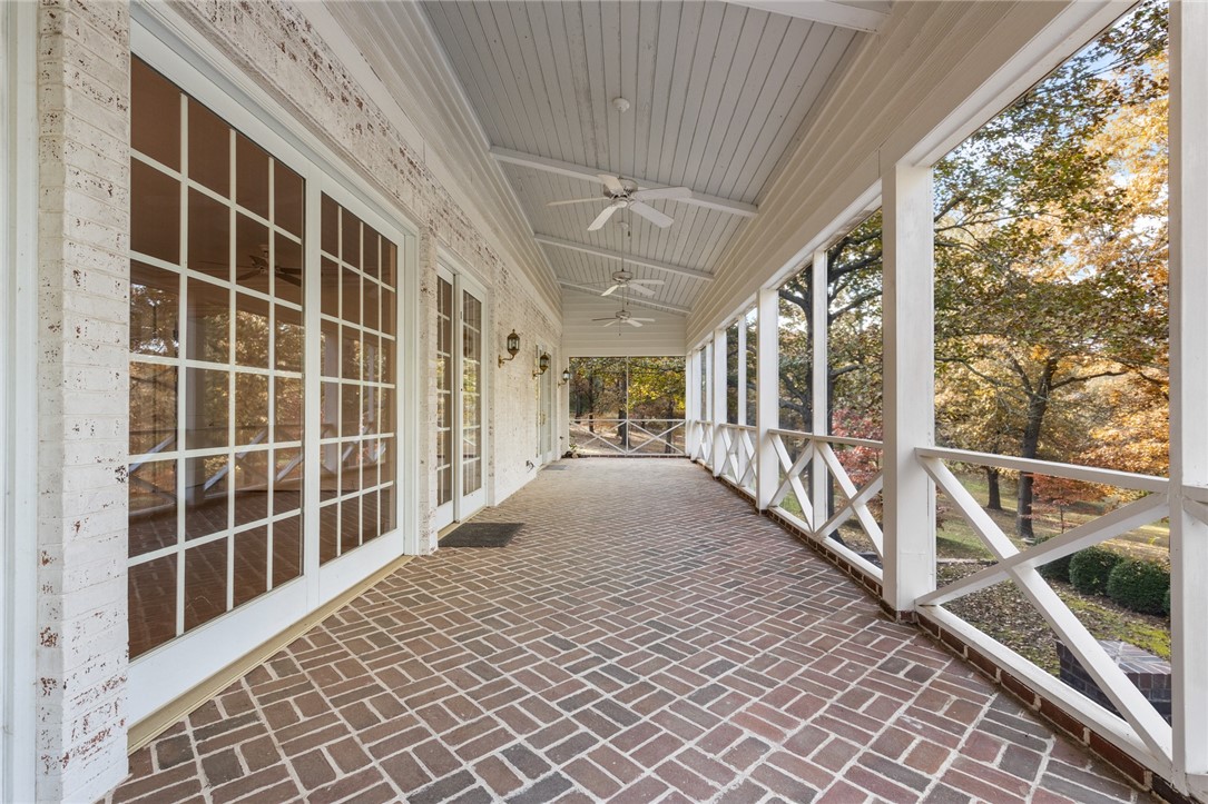 Harrison, Arkansas, 72601, United States, 4 Bedrooms Bedrooms, ,5 BathroomsBathrooms,Residential,For Sale,1989365