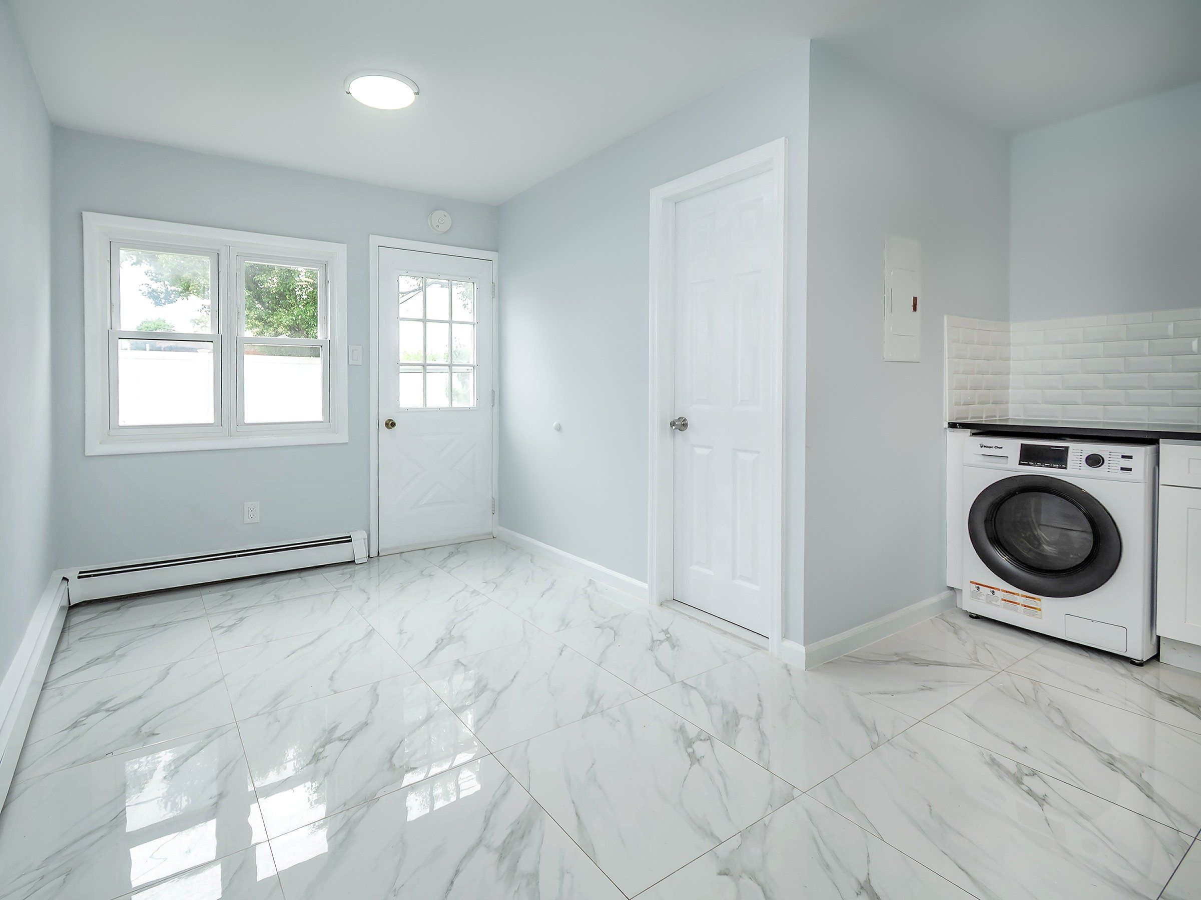  61 Kingfisher Road, Levittown, NY, 11756 - 物件實景