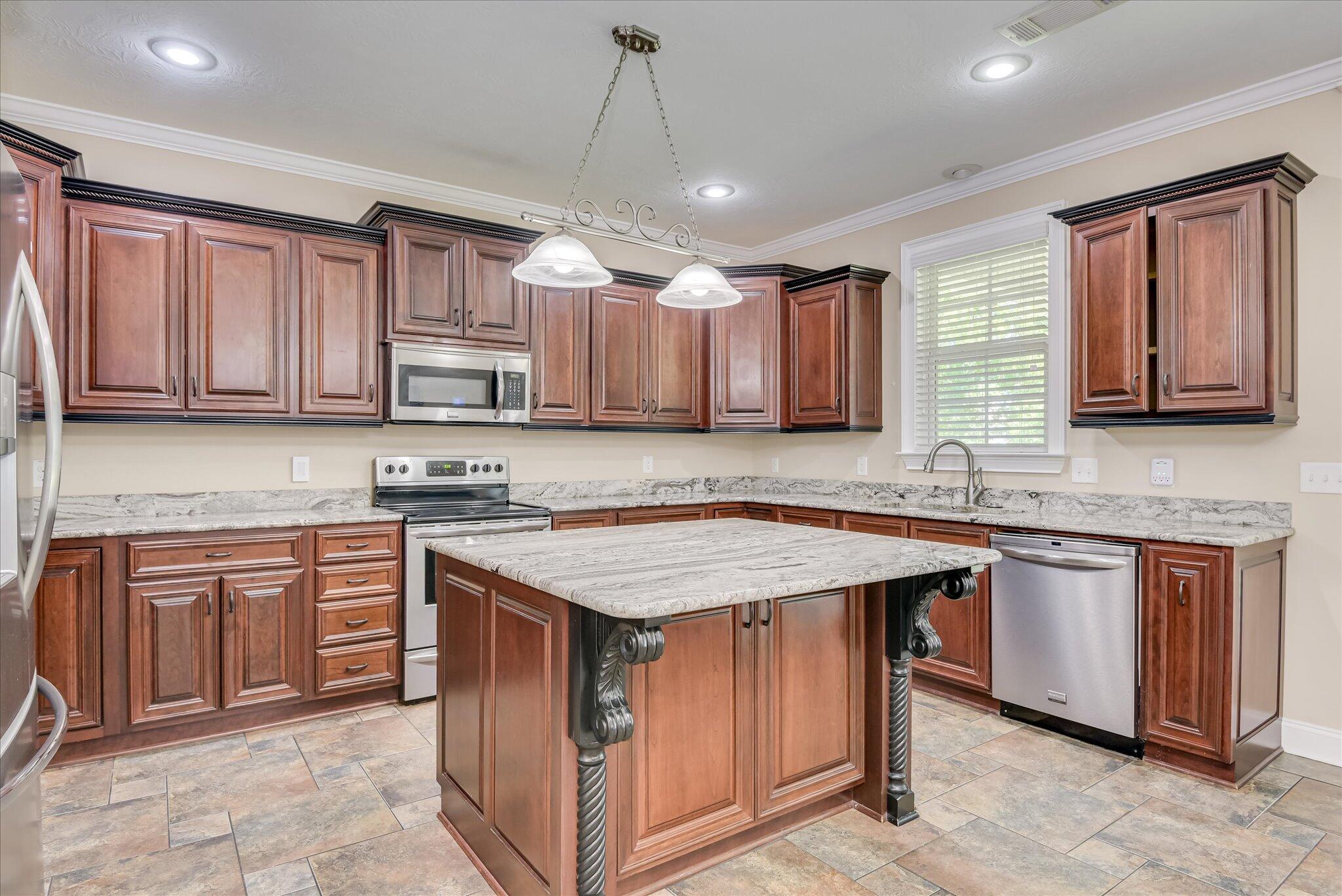 Evans, Georgia, 30809, United States, 5 Bedrooms Bedrooms, ,3 BathroomsBathrooms,Residential,For Sale,1976070