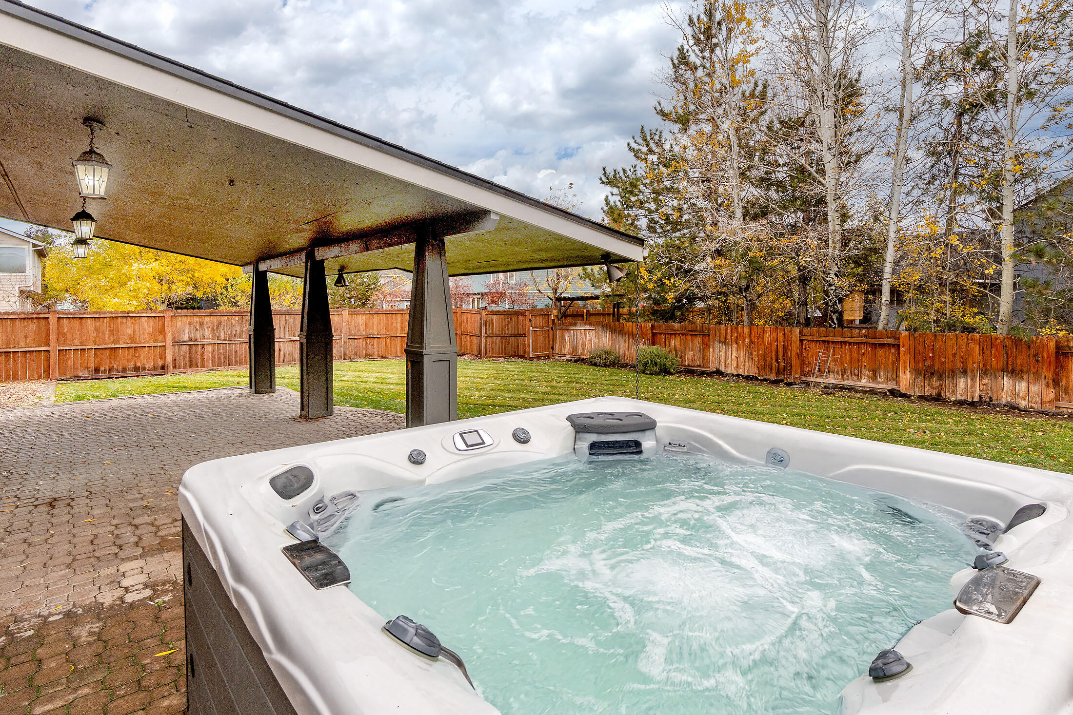 Redmond, Oregon, 97756, United States, 3 Bedrooms Bedrooms, ,3 BathroomsBathrooms,Residential,For Sale,1989039