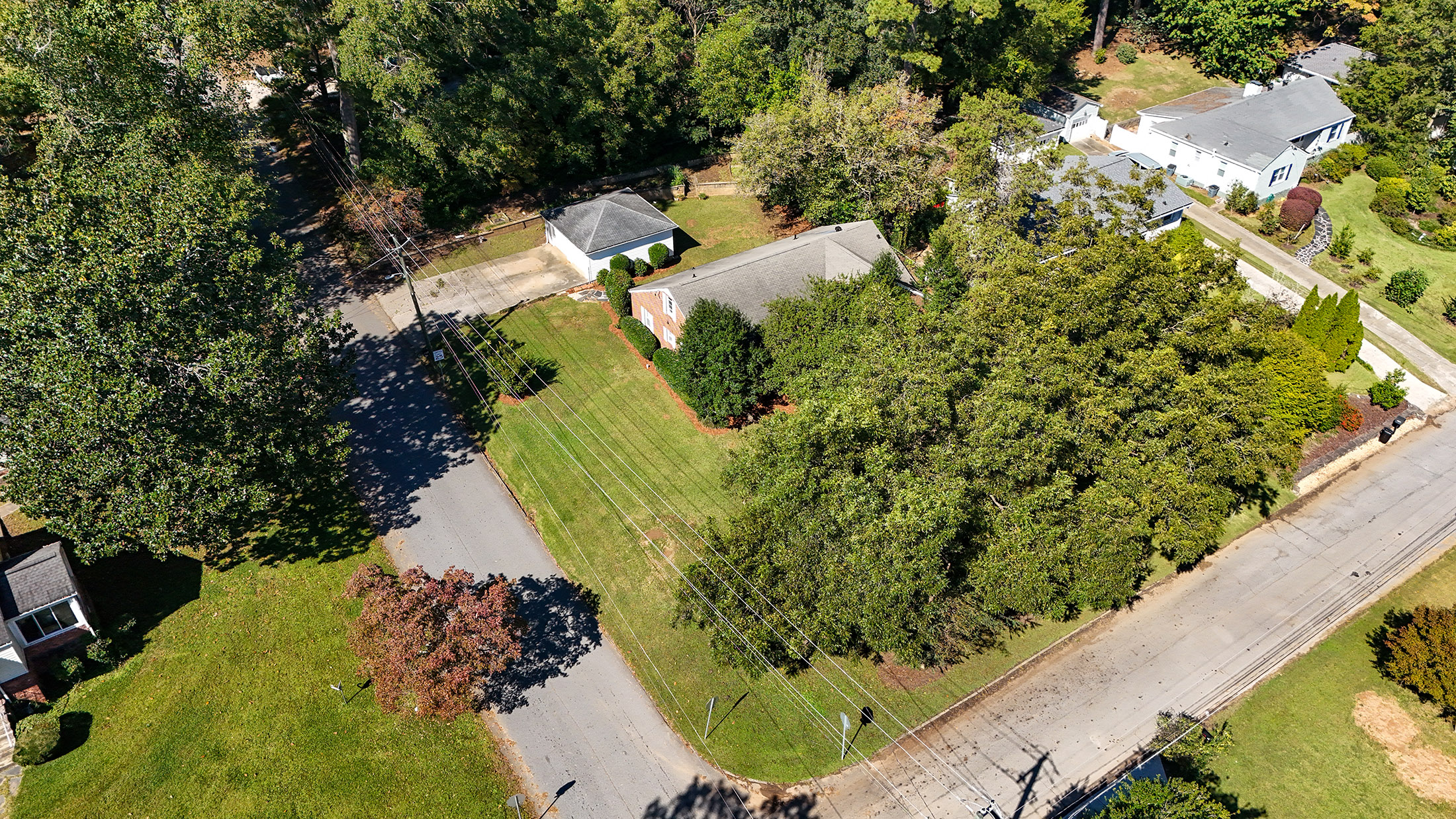  Beautifully Updated Brick Duplex Offers Rare Opportunity in the Heart of Decatur - 物件實景