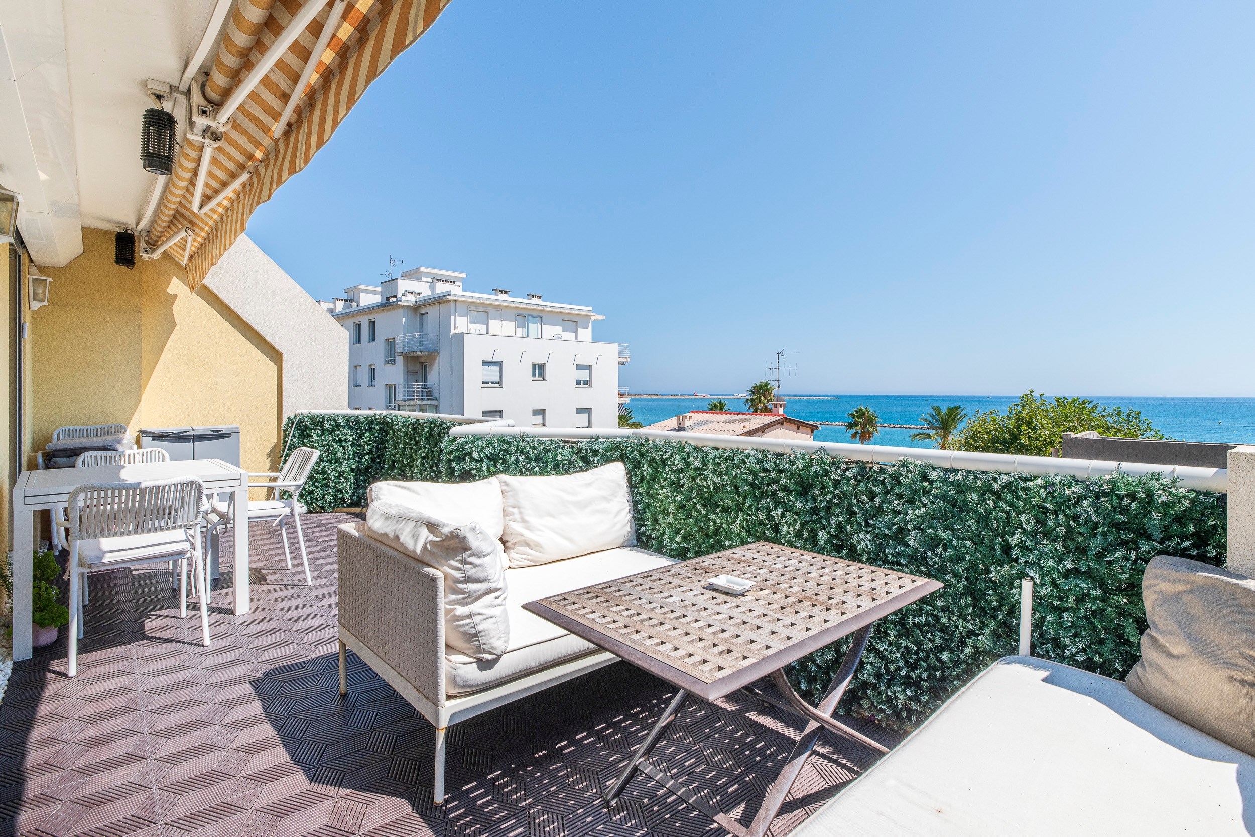  4-room sea-view apartment for sale in Saint-Laurent-du-Var – Near Cap 3000 and … - 物件實景