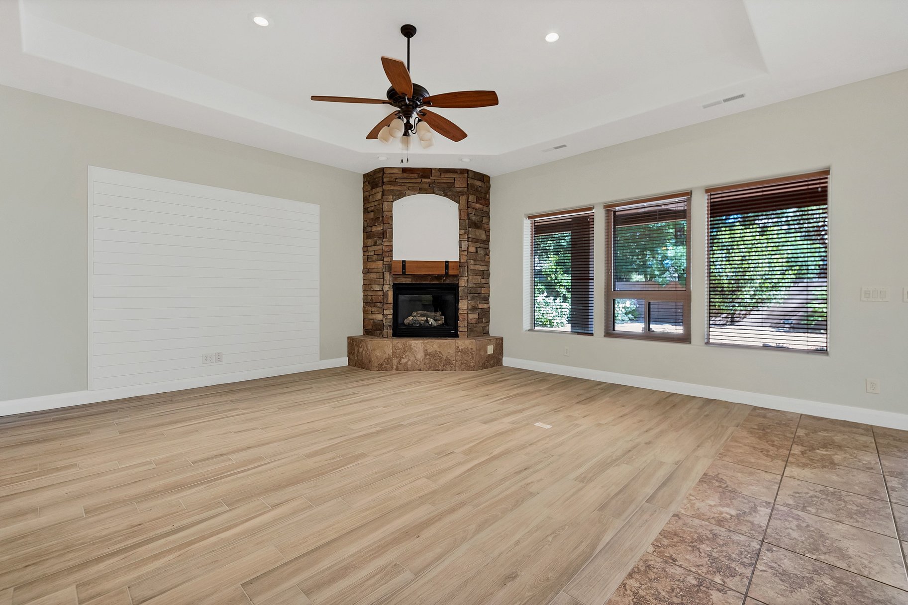  Indoor-Outdoor Living With Privacy, Space & Style In Washington Fields - 物件實景