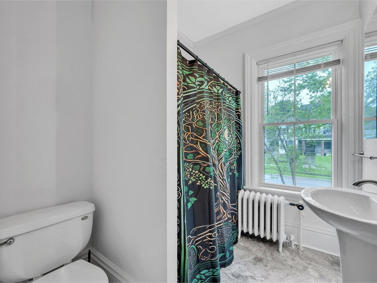 St. Albans City, Vermont, 05478, United States, 5 Bedrooms Bedrooms, ,5 BathroomsBathrooms,Residential,For Sale,1829327