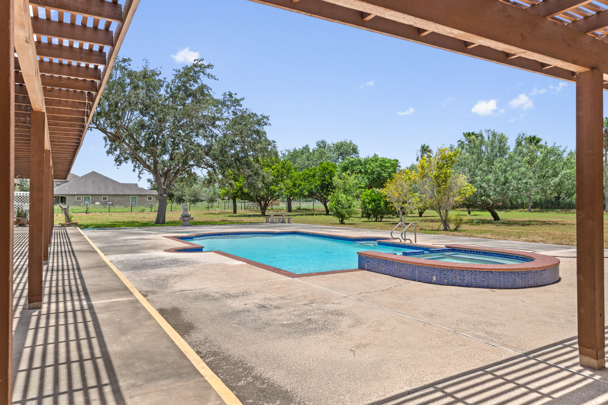 McAllen, Texas, 78504, United States, 7 Bedrooms Bedrooms, ,7 BathroomsBathrooms,Residential,For Sale,1916875