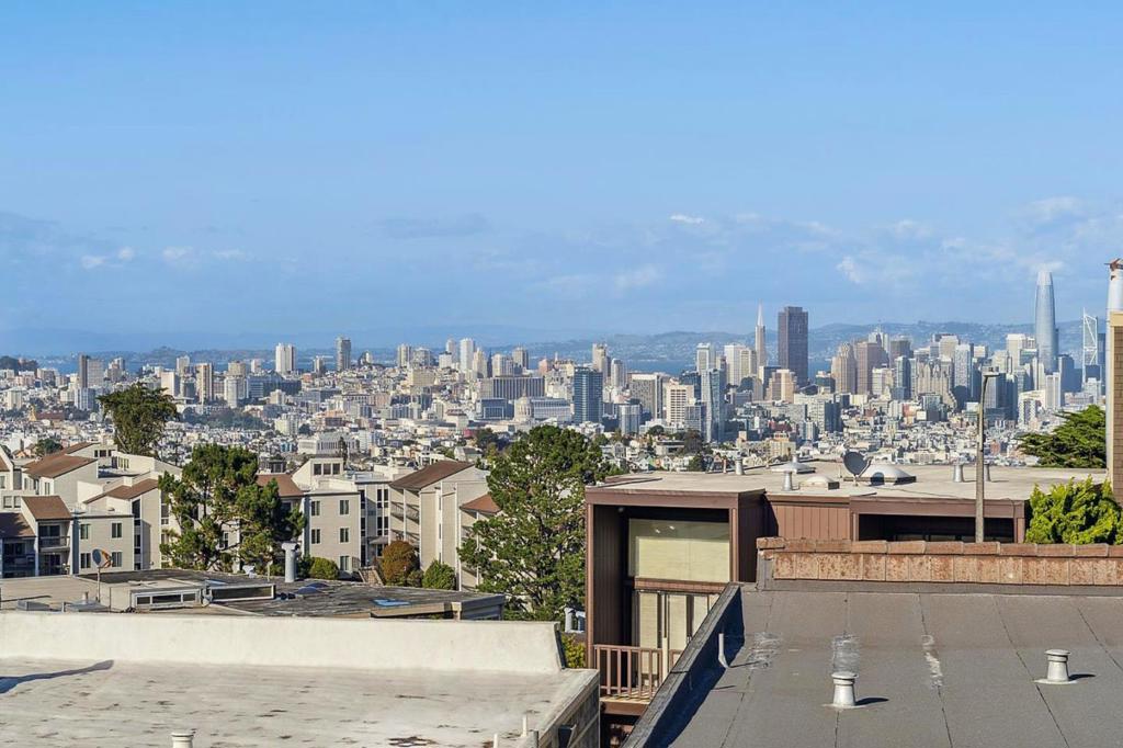 San Francisco, California, 94131, United States, 3 Bedrooms Bedrooms, ,3 BathroomsBathrooms,Residential,For Sale,1974039