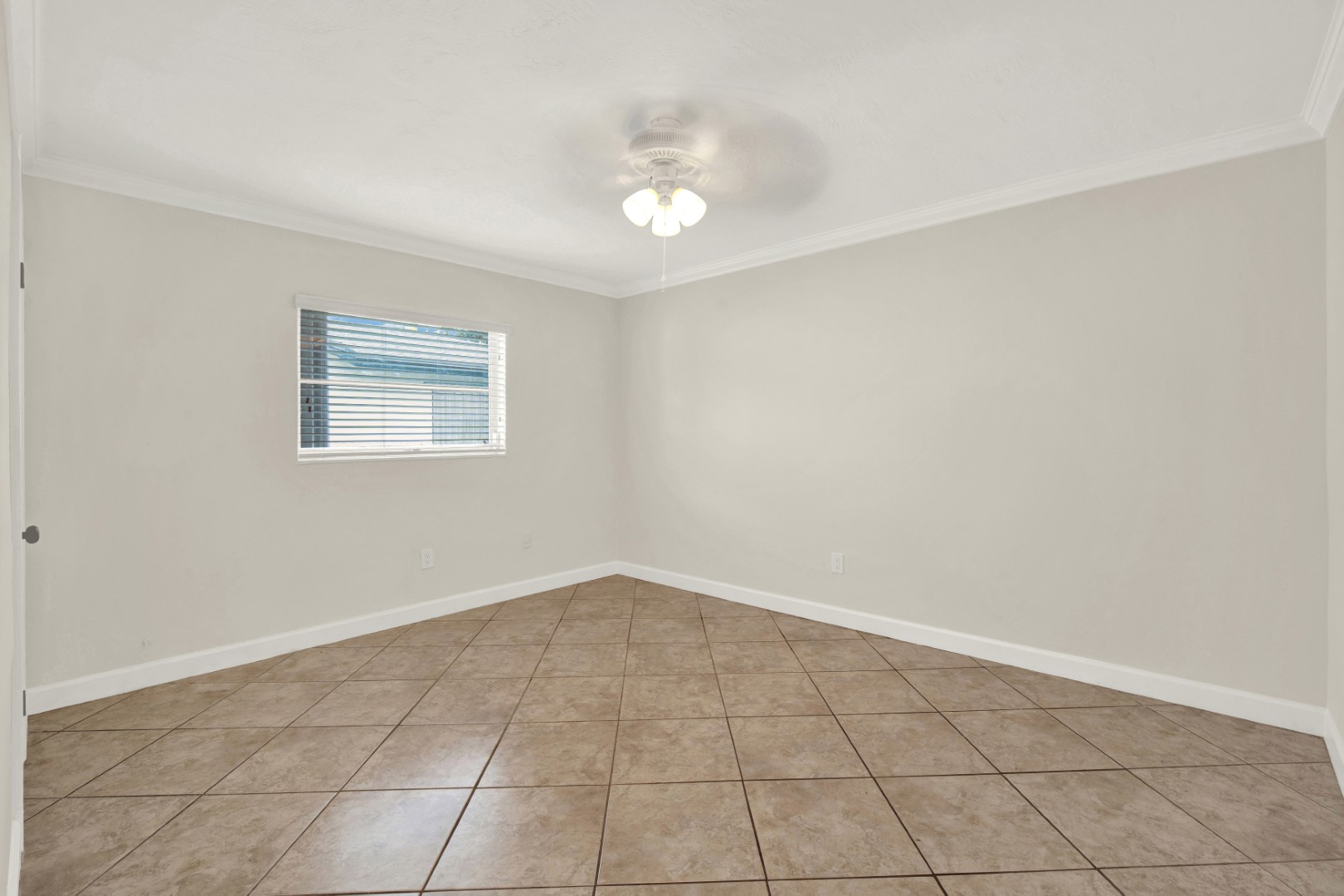 Palmetto Bay, Florida, 33157, United States, 4 Bedrooms Bedrooms, ,3 BathroomsBathrooms,Residential,For Sale,1860660