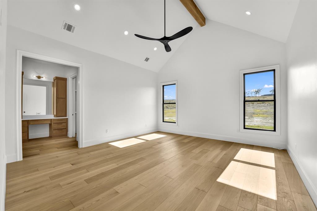 Weatherford, Texas, 76087, United States, 5 Bedrooms Bedrooms, ,6 BathroomsBathrooms,Residential,For Sale,1981195