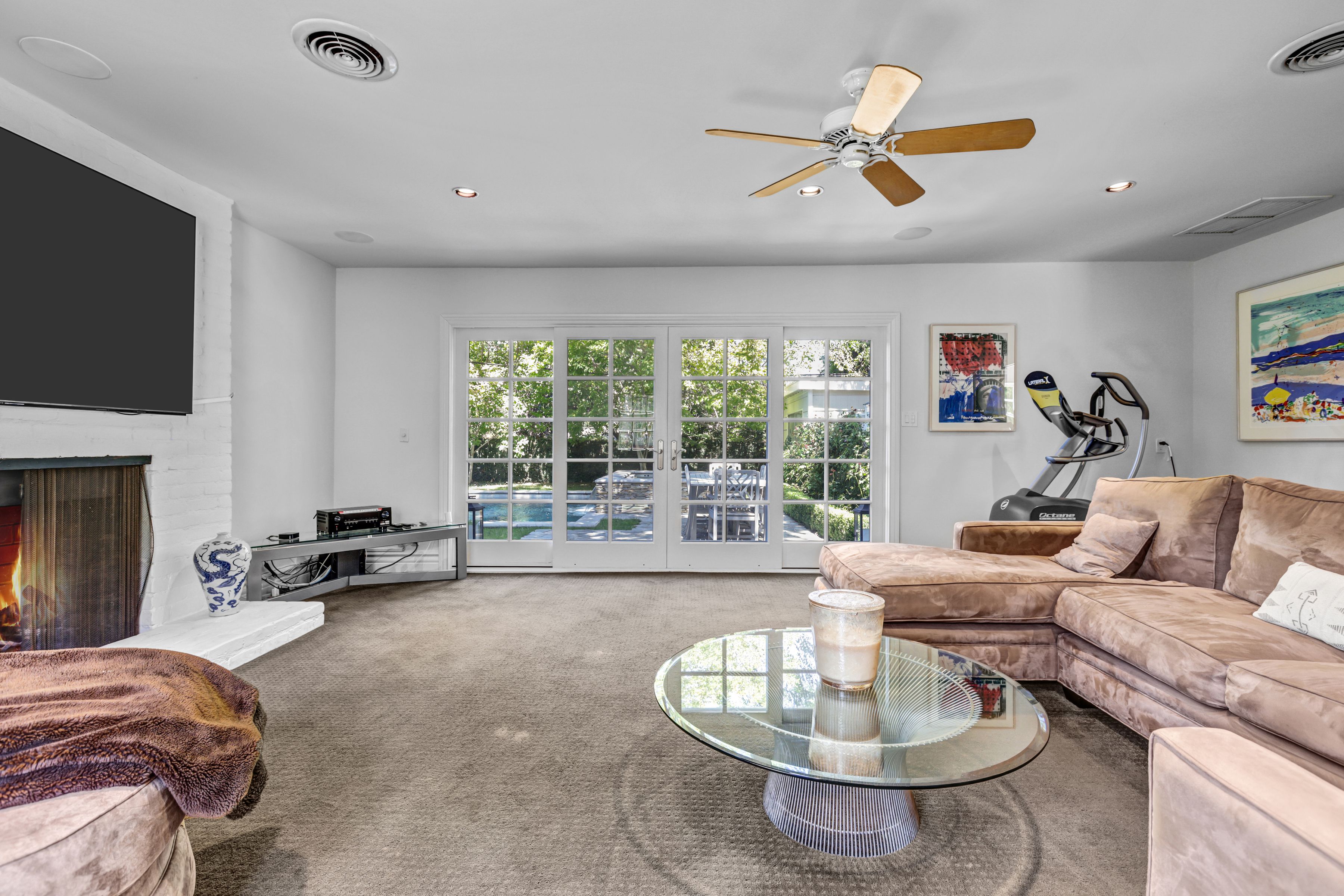  15235 Valley Vista Boulevard - 物件實景