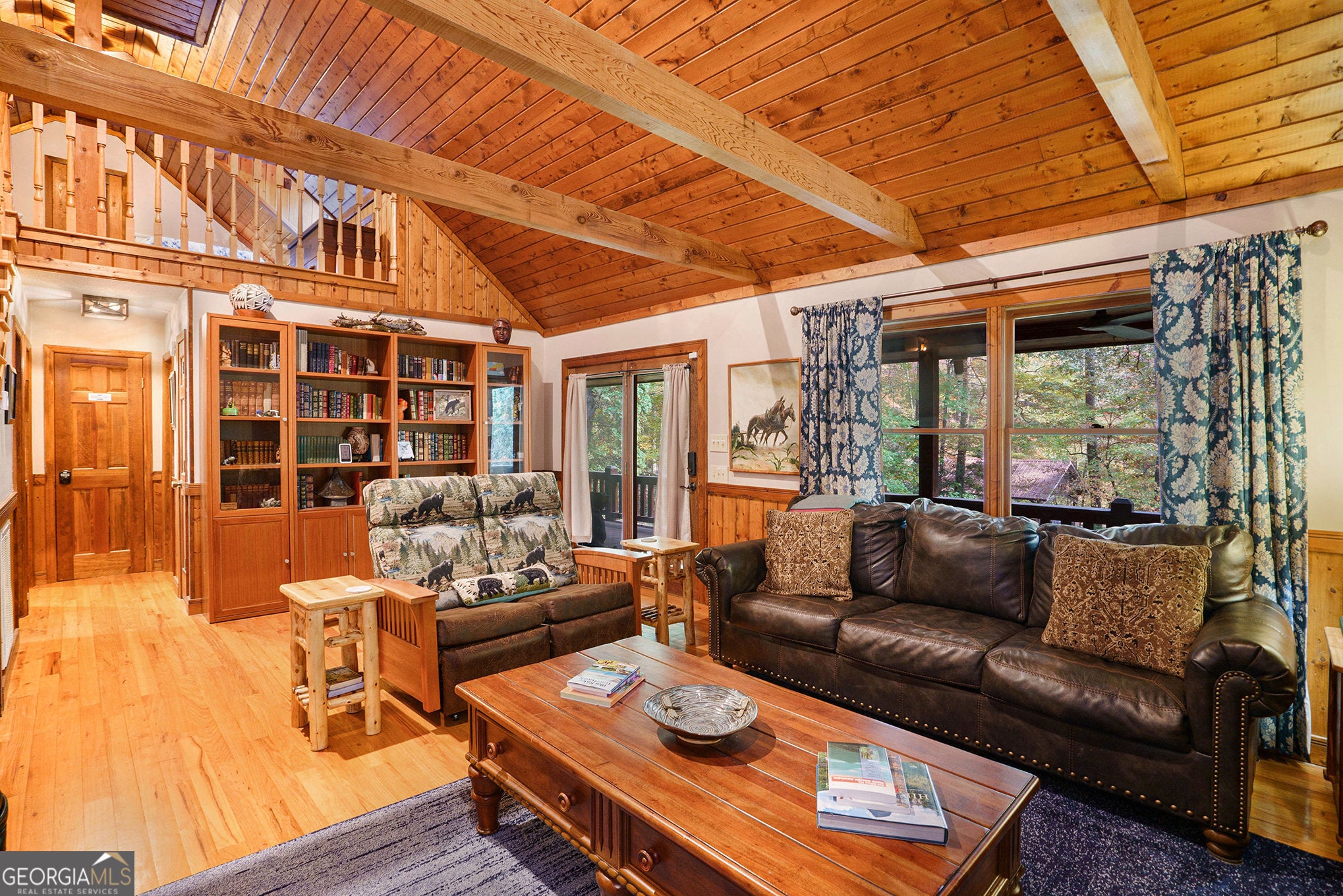 Blue Ridge, Georgia, 30513, United States, 3 Bedrooms Bedrooms, ,3 BathroomsBathrooms,Residential,For Sale,1969724