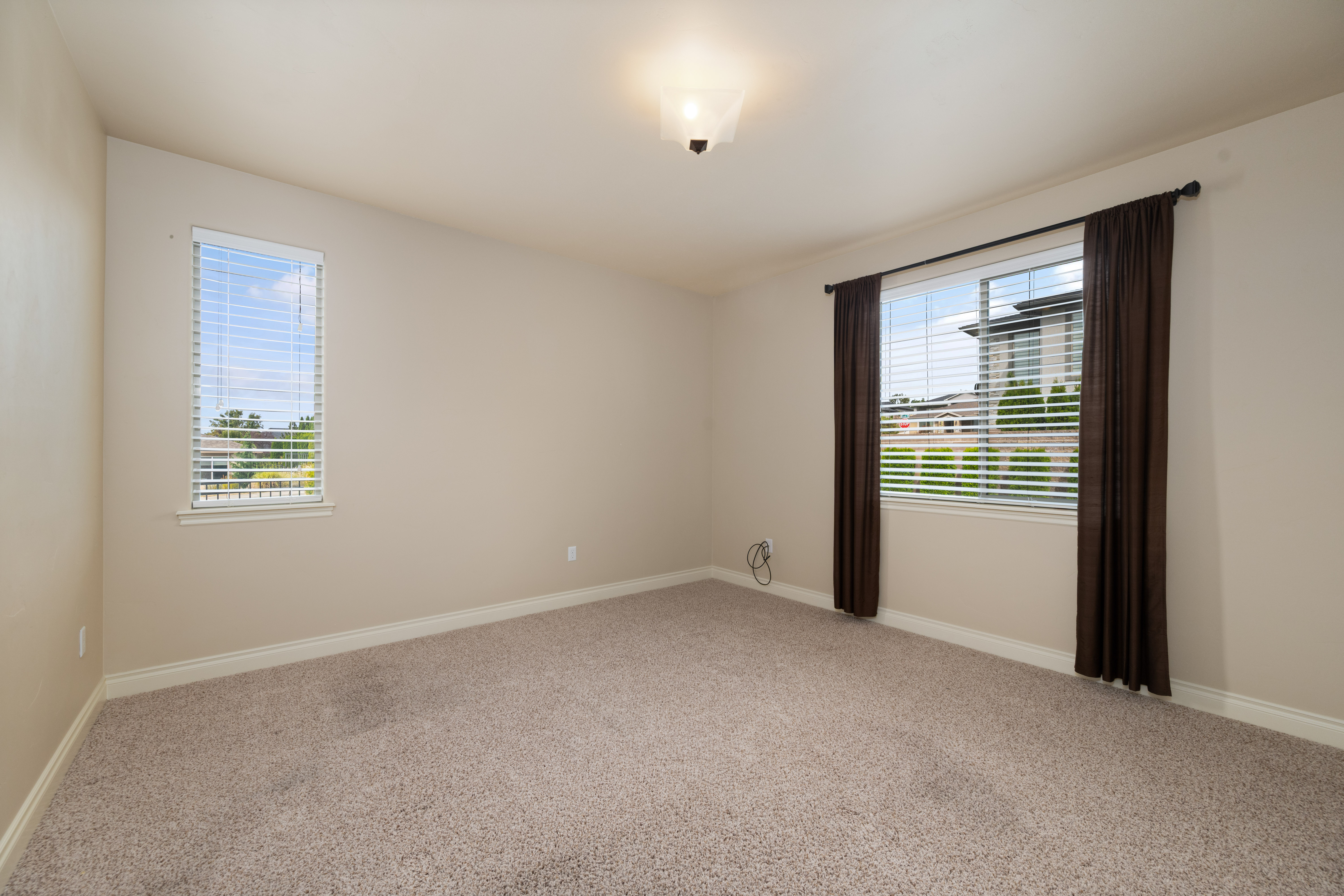  Corner Lot in The Heights at Meadow Springs - 物件實景