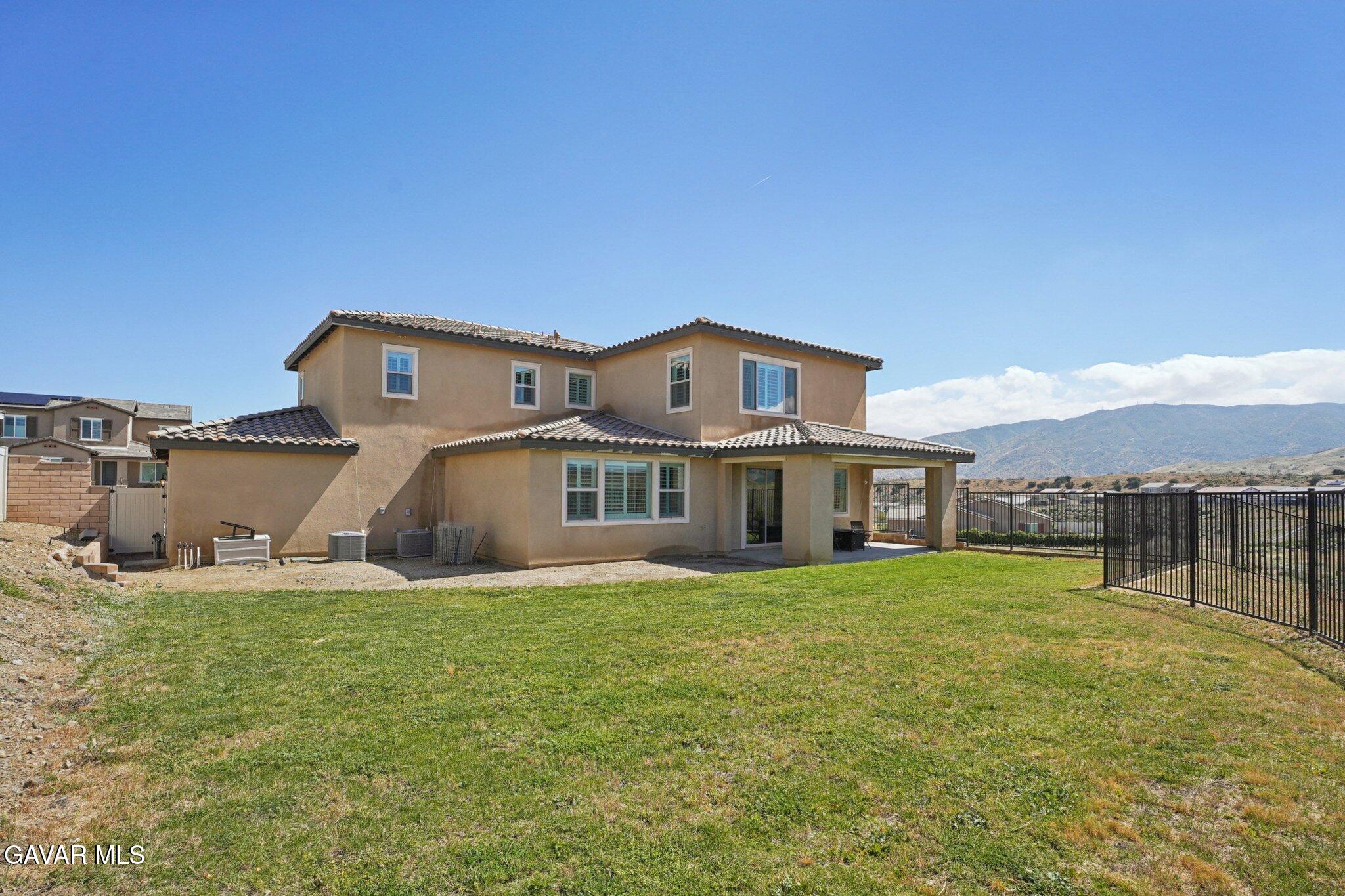 Palmdale, California, 93551, United States, 4 Bedrooms Bedrooms, ,4 BathroomsBathrooms,Residential,For Sale,2033193