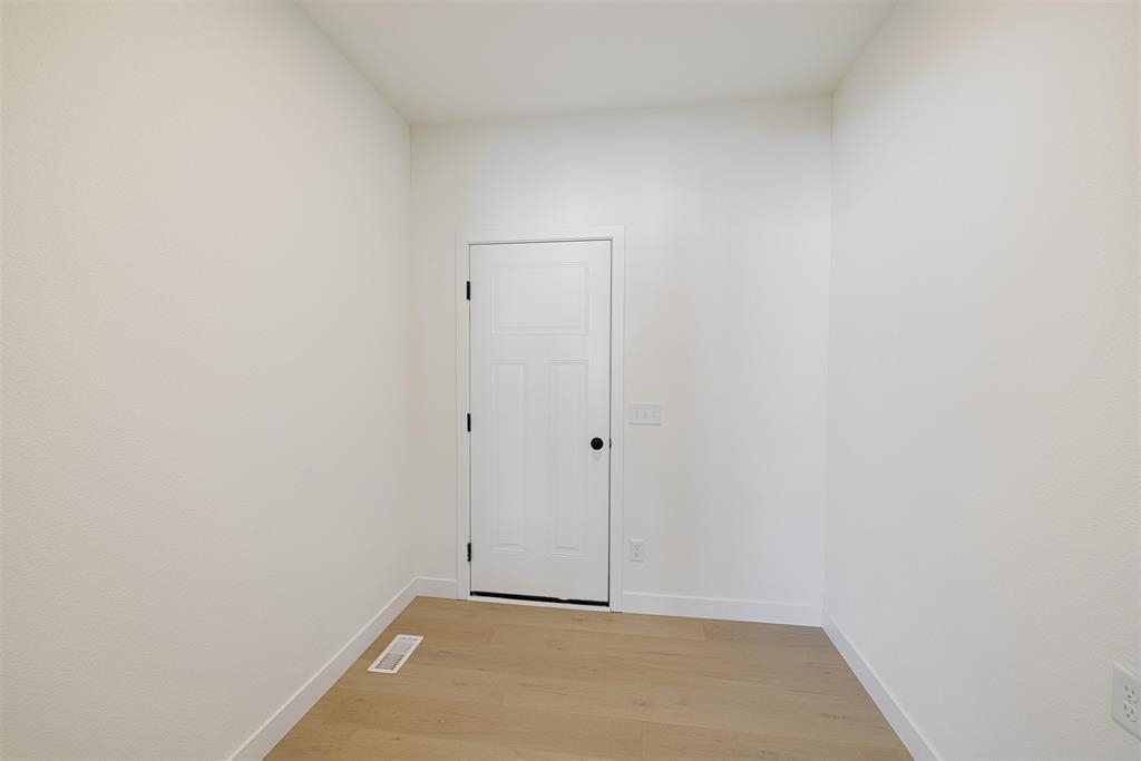 Janesville, Wisconsin, 53545, United States, 3 Bedrooms Bedrooms, ,2 BathroomsBathrooms,Residential,For Sale,2015046