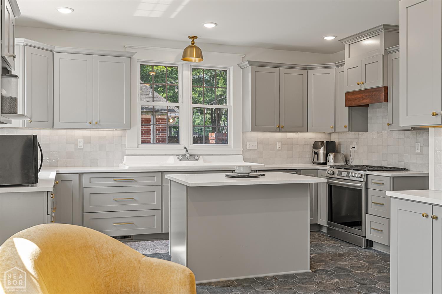 Jonesboro, Arkansas, 72401, United States, 4 Bedrooms Bedrooms, ,3 BathroomsBathrooms,Residential,For Sale,1980700