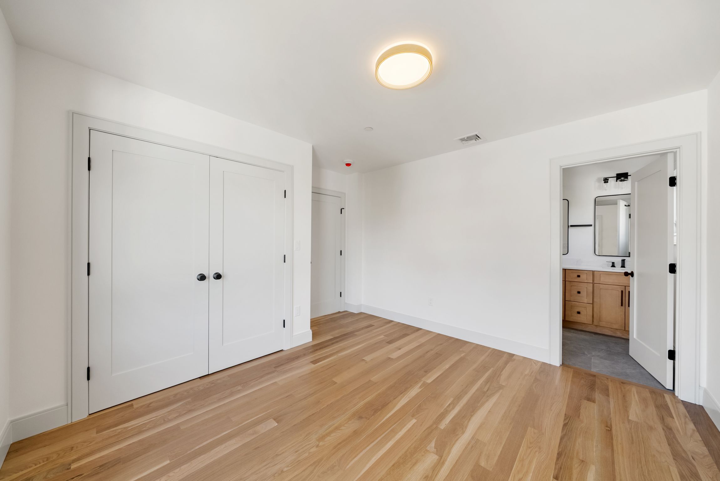  6-8 South, Stoneham, MA, 02180 - 物件實景