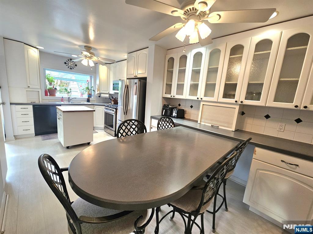 Fair Lawn, New Jersey, 07410, United States, 4 Bedrooms Bedrooms, ,2 BathroomsBathrooms,Residential,For Sale,1940655