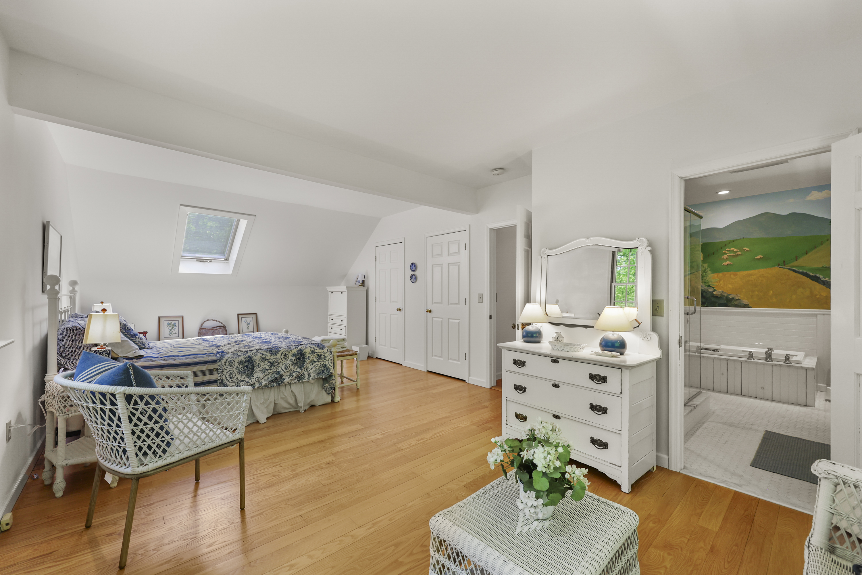  MODERN COMFORT MEETS TIMELESS NEW ENGLAND FARMHOUSE CHARM - 物件實景
