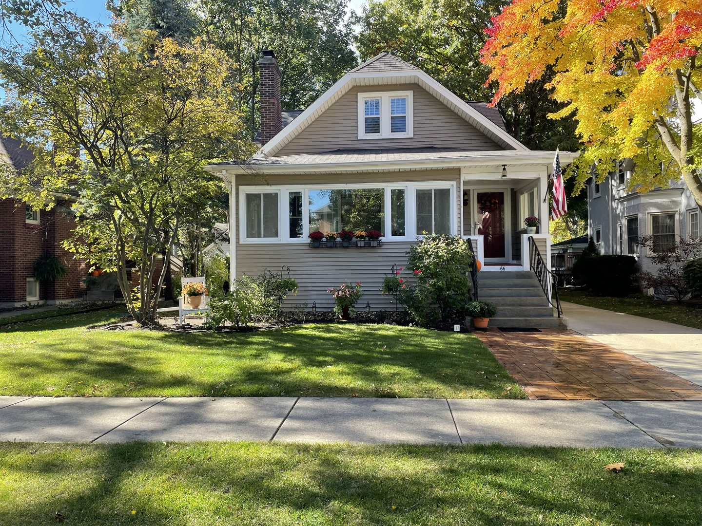 La Grange, Illinois, 60525, United States, 3 Bedrooms Bedrooms, ,3 BathroomsBathrooms,Residential,For Sale,1991059