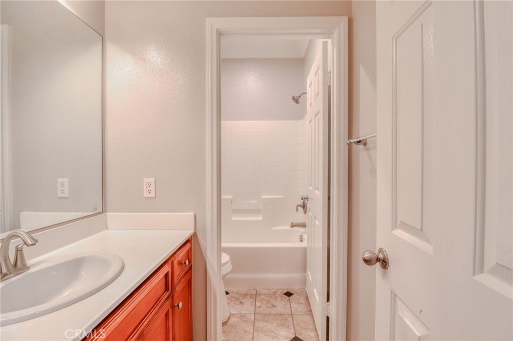 Menifee, California, 92585, United States, 3 Bedrooms Bedrooms, ,2 BathroomsBathrooms,Residential,For Sale,1865201
