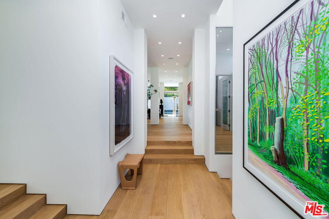Beverly Hills, California, 90210, United States, 4 Bedrooms Bedrooms, ,5 BathroomsBathrooms,Residential,For Sale,1687212