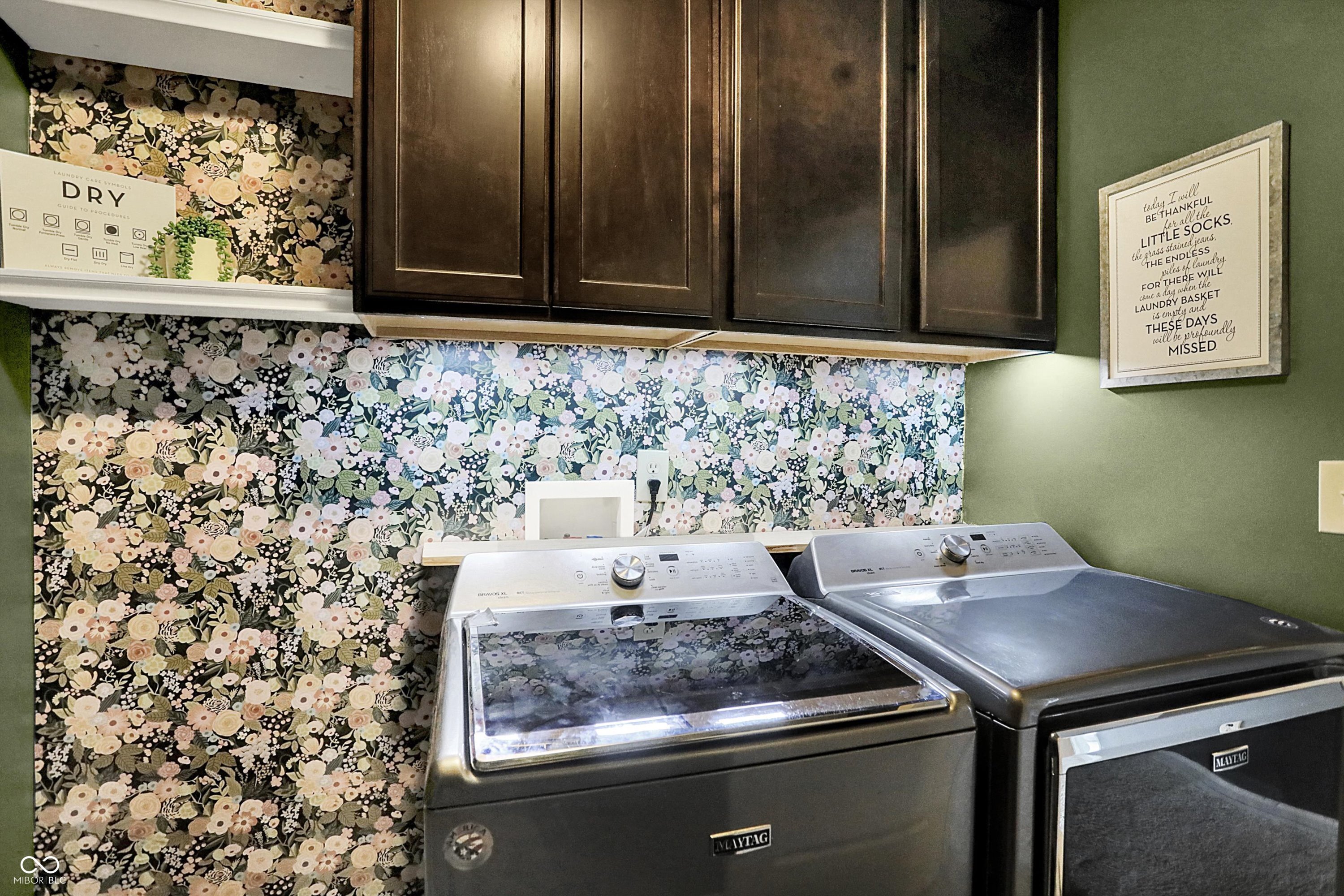 Franklin, Indiana, 46131, United States, 6 Bedrooms Bedrooms, ,4 BathroomsBathrooms,Residential,For Sale,1978604