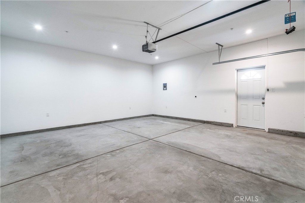 Redlands, California, 92373, United States, 6 Bedrooms Bedrooms, ,5 BathroomsBathrooms,Residential,For Sale,1976370