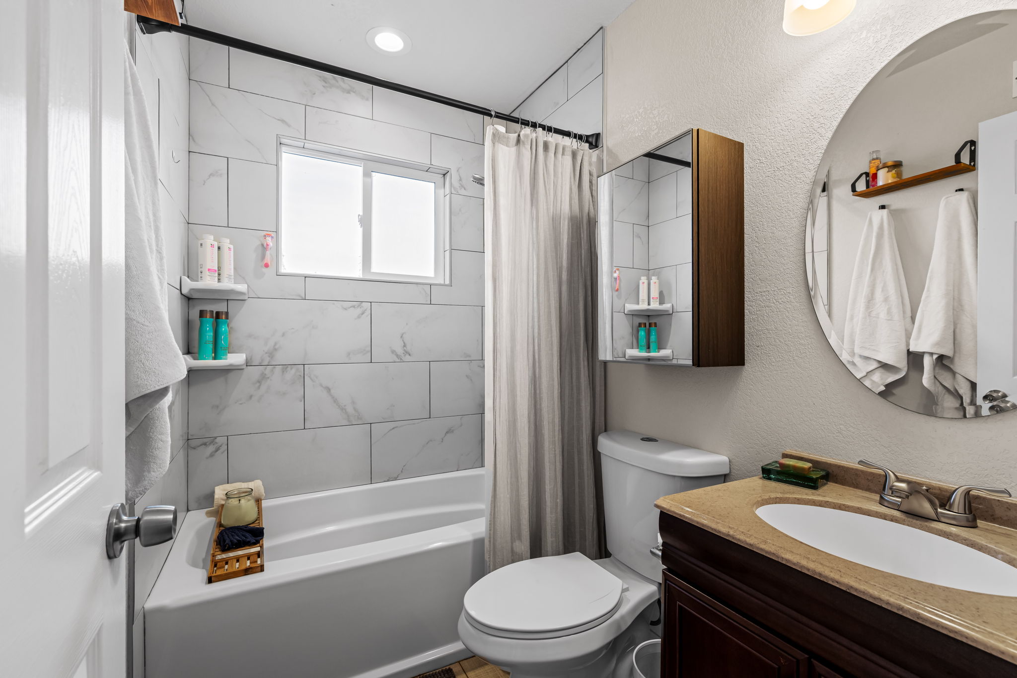 Seaside, California, 93955, United States, 3 Bedrooms Bedrooms, ,1 BathroomBathrooms,Residential,For Sale,1887729