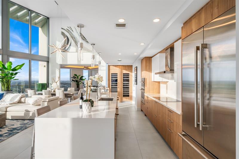 Fort Lauderdale, Florida, 33301, United States, 5 Bedrooms Bedrooms, ,7 BathroomsBathrooms,Residential,For Sale,1940975