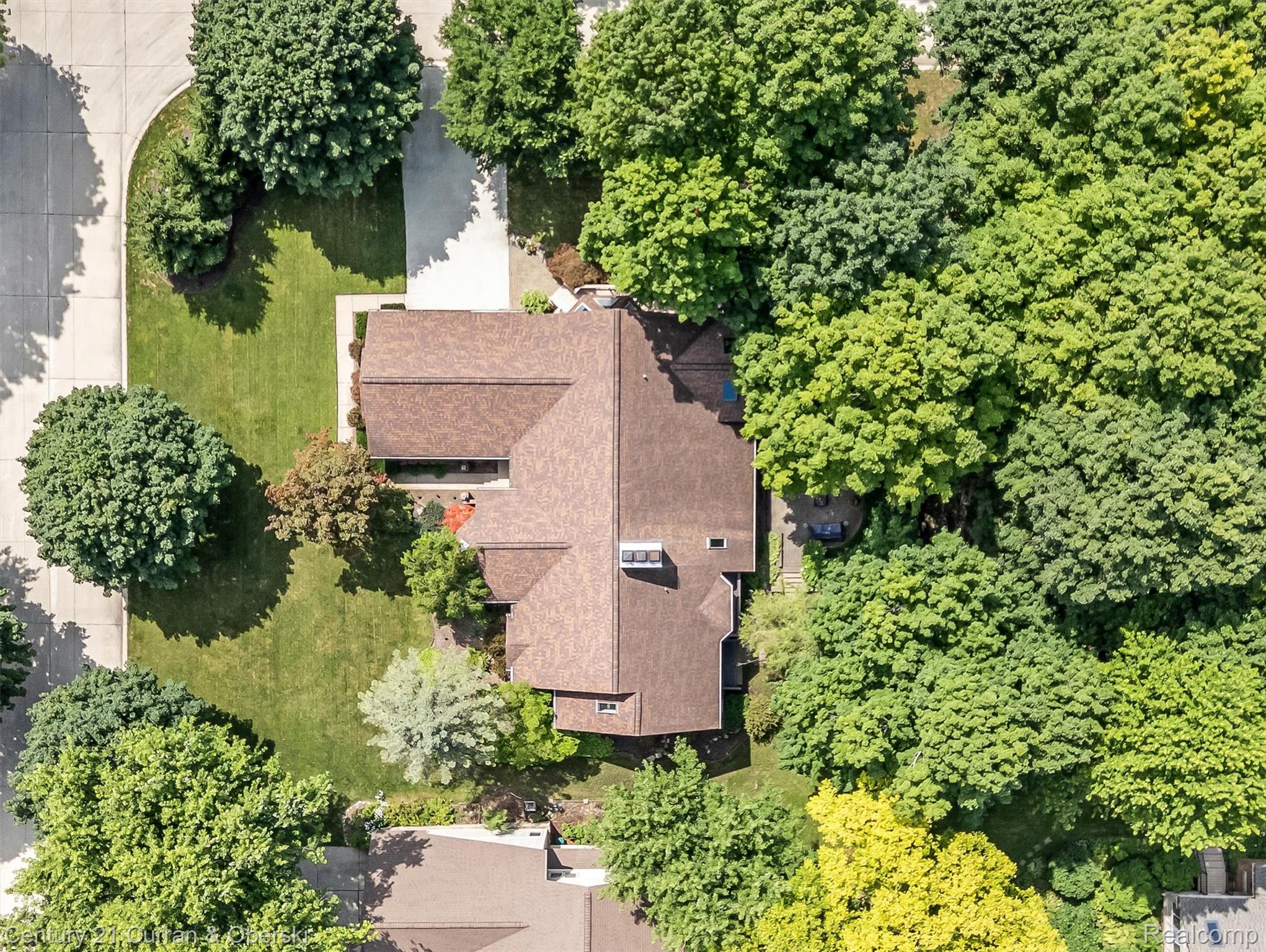 Northville, Michigan, 48167, United States, 4 Bedrooms Bedrooms, ,4 BathroomsBathrooms,Residential,For Sale,1923086
