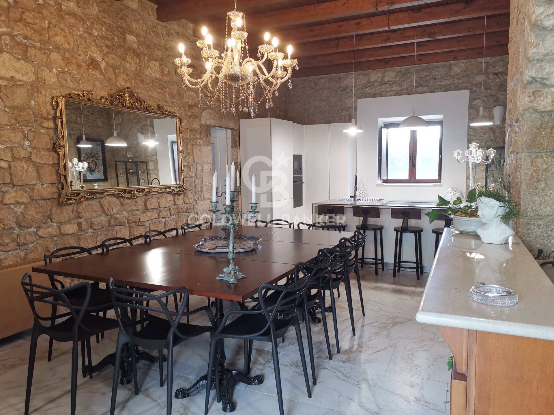 Modica, Ragusa, 97015, IT, 4 Bedrooms Bedrooms, ,6 BathroomsBathrooms,Residential,For Sale,1827626