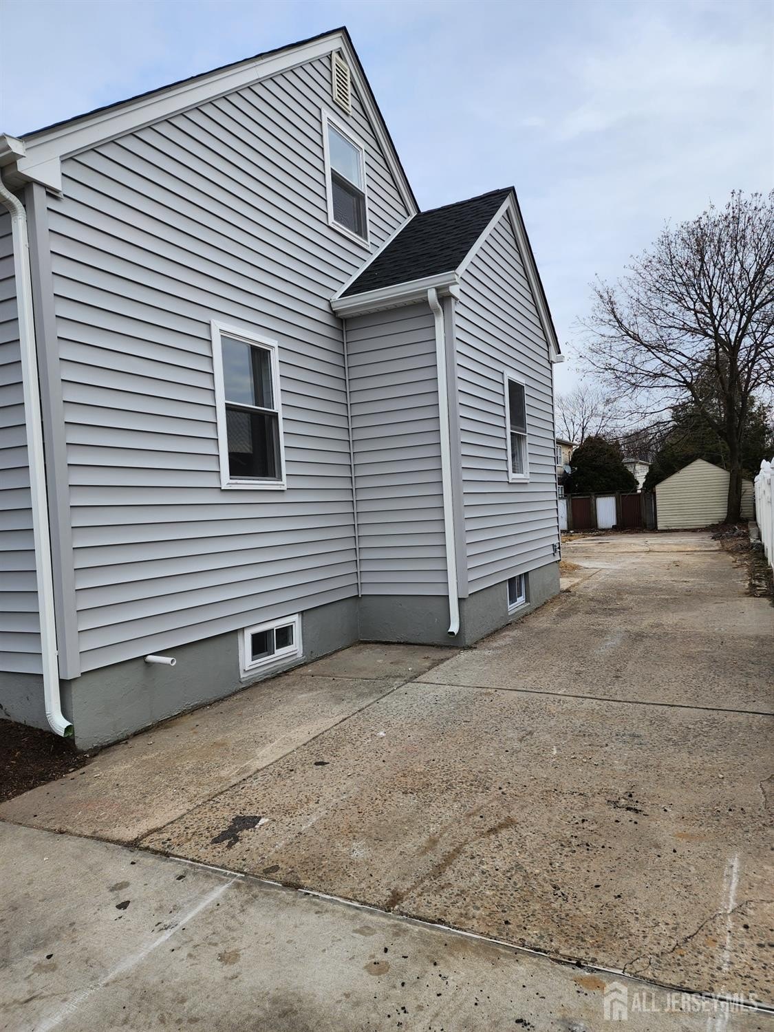 Sayreville, New Jersey, 08879, United States, 4 Bedrooms Bedrooms, ,2 BathroomsBathrooms,Residential,For Sale,2005384